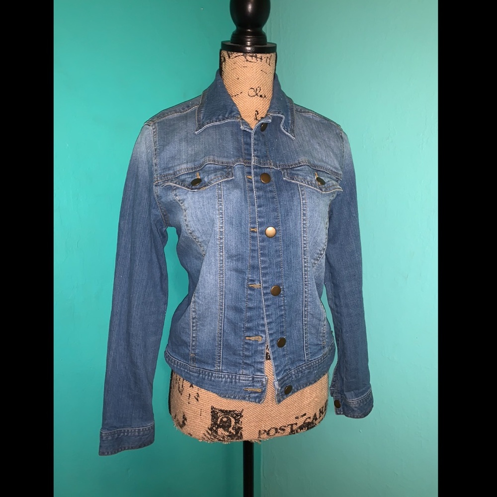 Stretchy jean jacket